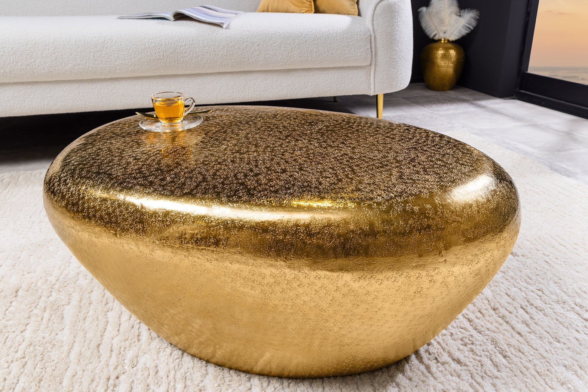 Handgemaakte Salontafel STONE 75 cm – Luxe Goud Metalen Design