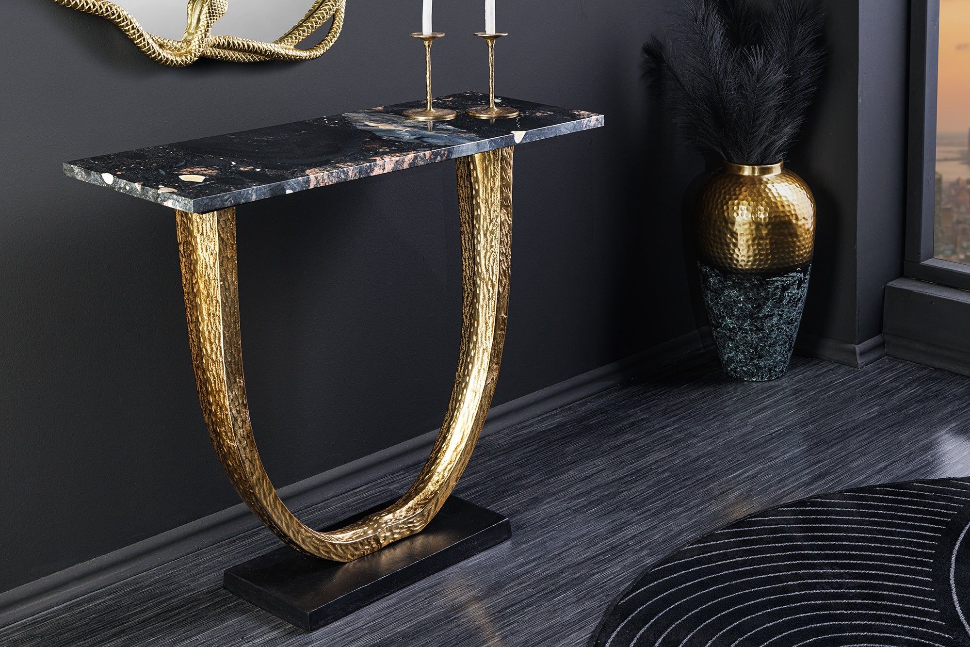 Handgemaakte wandtafel OMEGA – 80 cm, zwart marmer & goud metaal