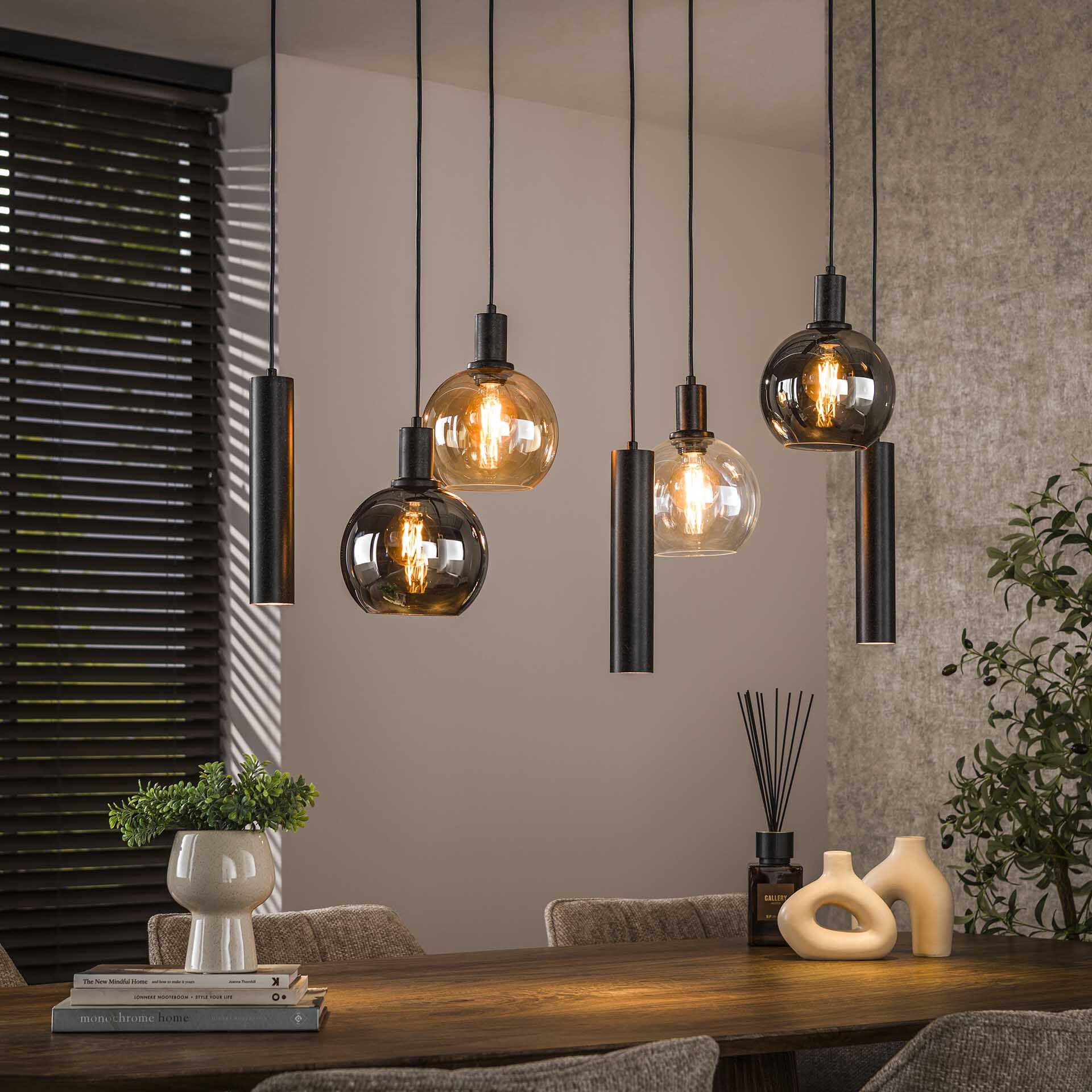 Hanglamp Janetta – Elegante mix van glas en metaal in artic black