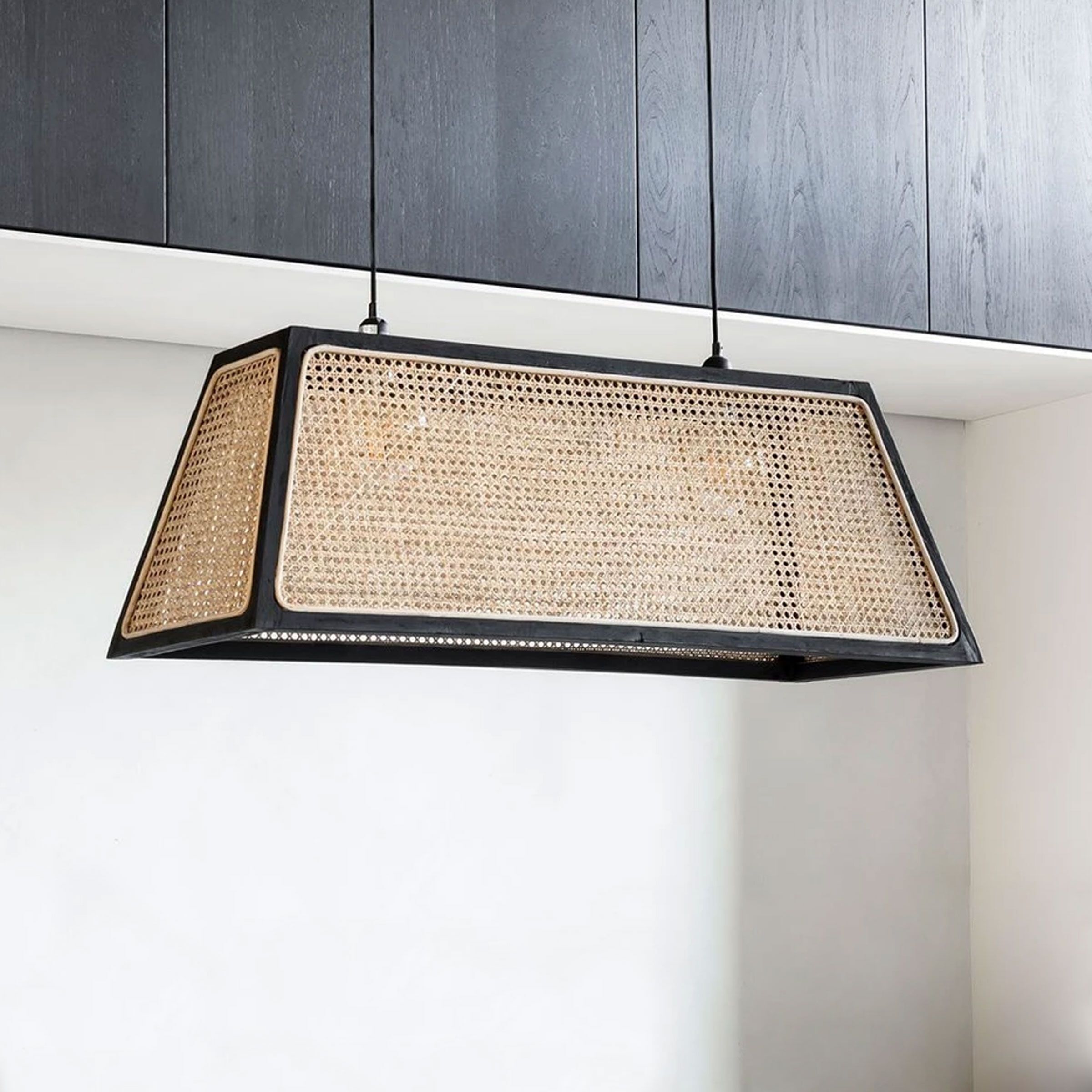 Hanglamp Raffles van MUST Living – Rotan en Zwart Teakhout, 100 cm