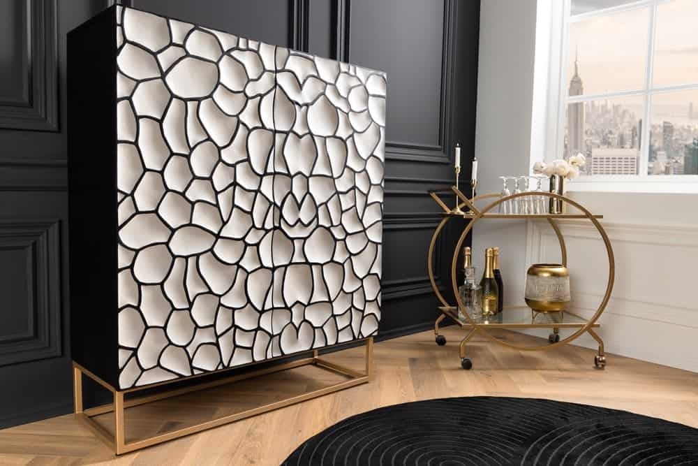 Highboard VULCANO 120 cm – Luxe massief hout met 3‑D snijwerk en gouden frame