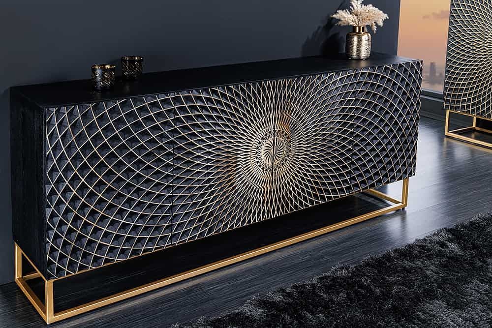 Illusion Dressoir 180 cm – Zwart Mangohout met Gouden 3D‑snijwerk & Staalframe