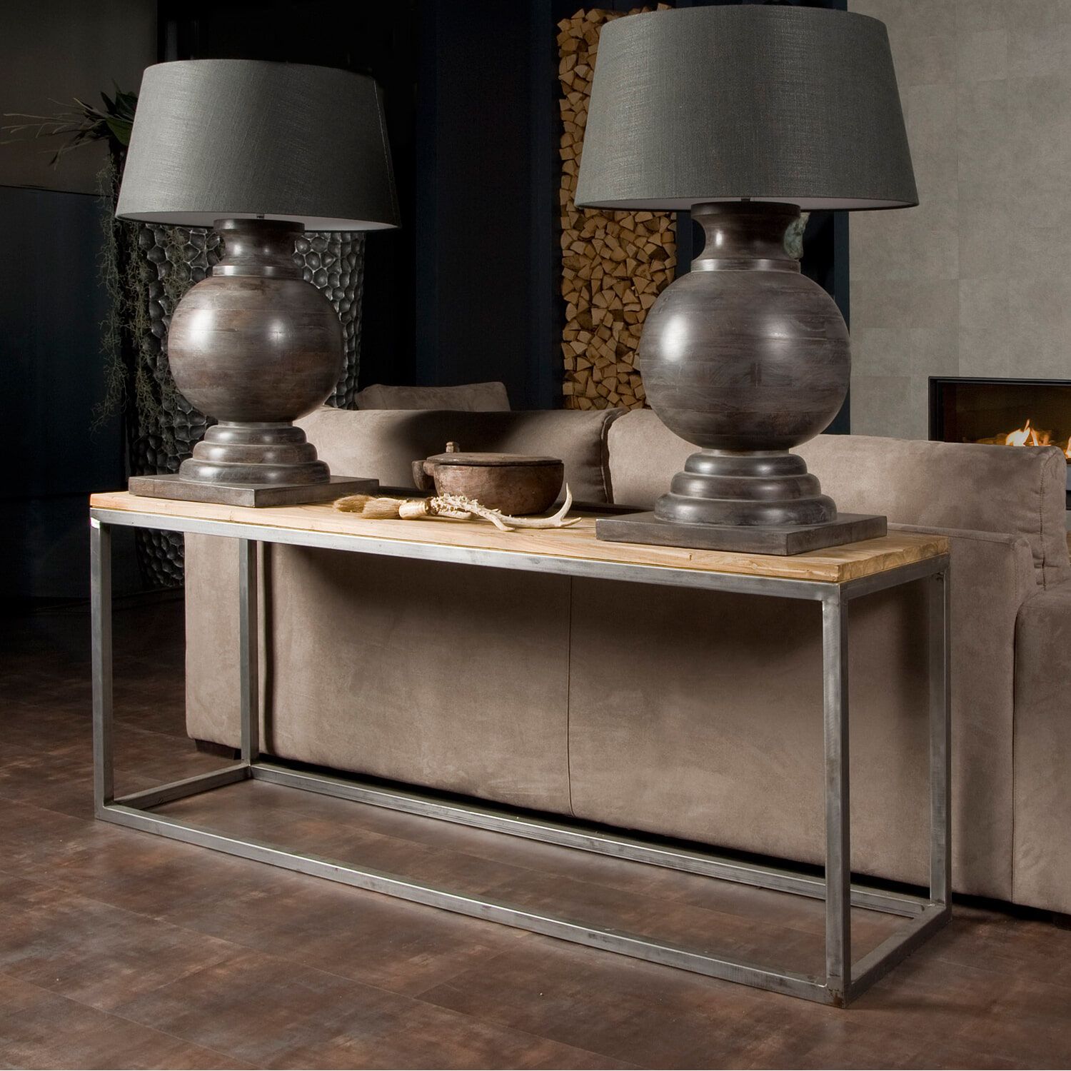 Industrieel design: Tower Living Sidetable Venetië 180 cm – warme bruine teak