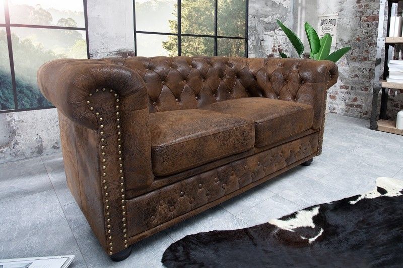 Invicta Interior Chesterfield 2‑zitsbank 150 cm – Antiekbruin met knoopstiksel en veerkern