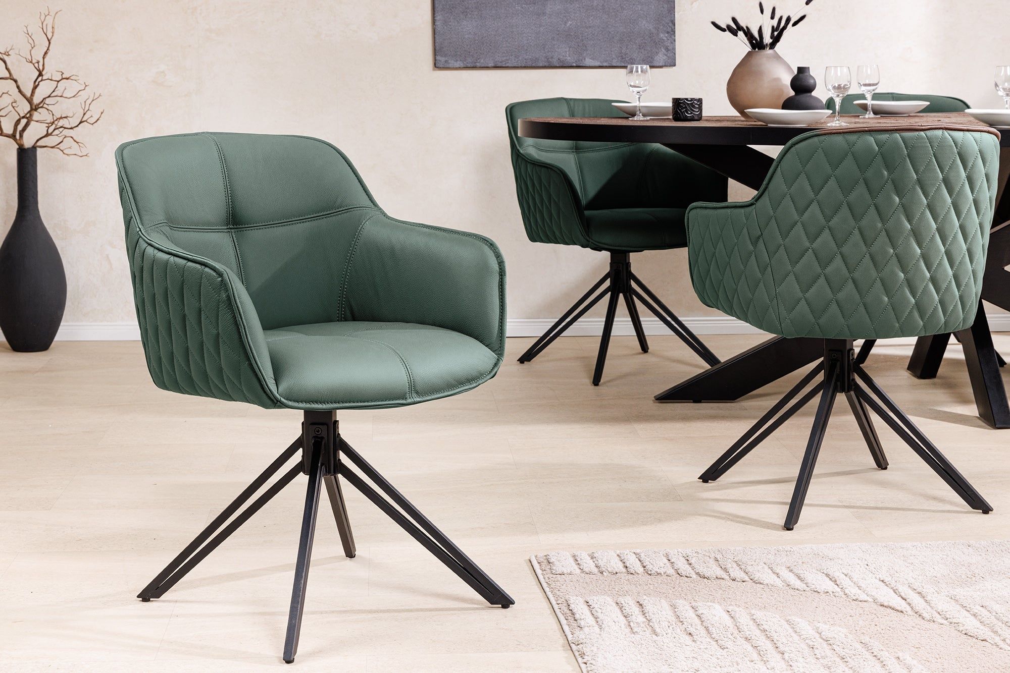 Invicta Interior Draaibare Designstoel EUPHORIA – Groene Echt‑leer met Zwart Metalen Frame en Armleuning