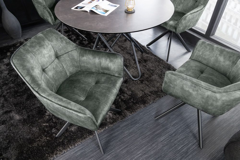 Invicta Interior LOFT groene fluwelen eetkamerstoel met zwarte metalen armleuning