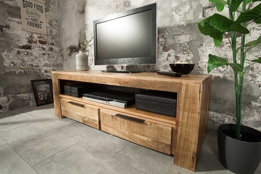 Iron Craft 130 cm Mangohouten Lowboard – stijlvol, massief tv‑meubel van Invicta Interior
