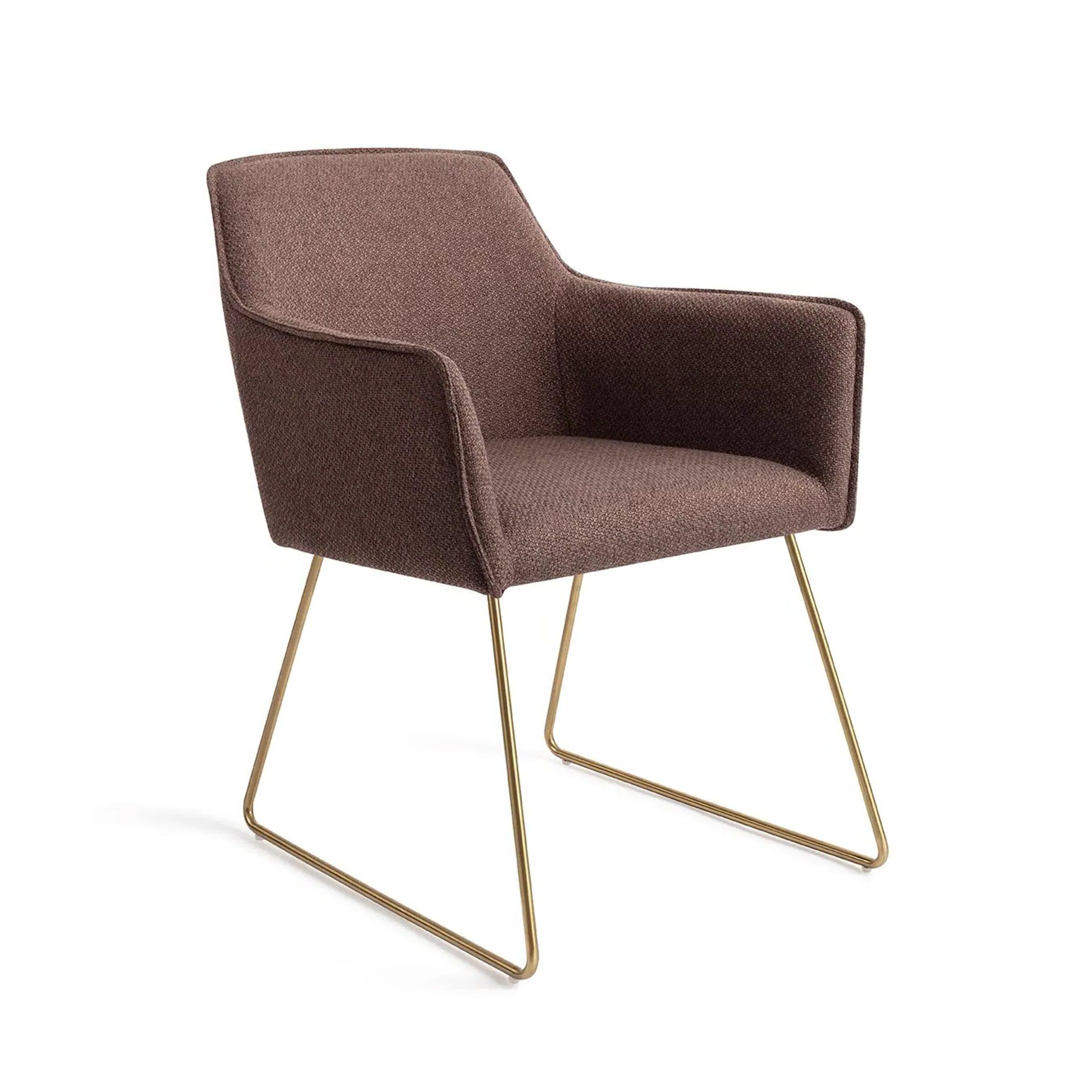 Jesper Home Hofu Slide Gold – Moderne eetkamerstoel in Potters Clay