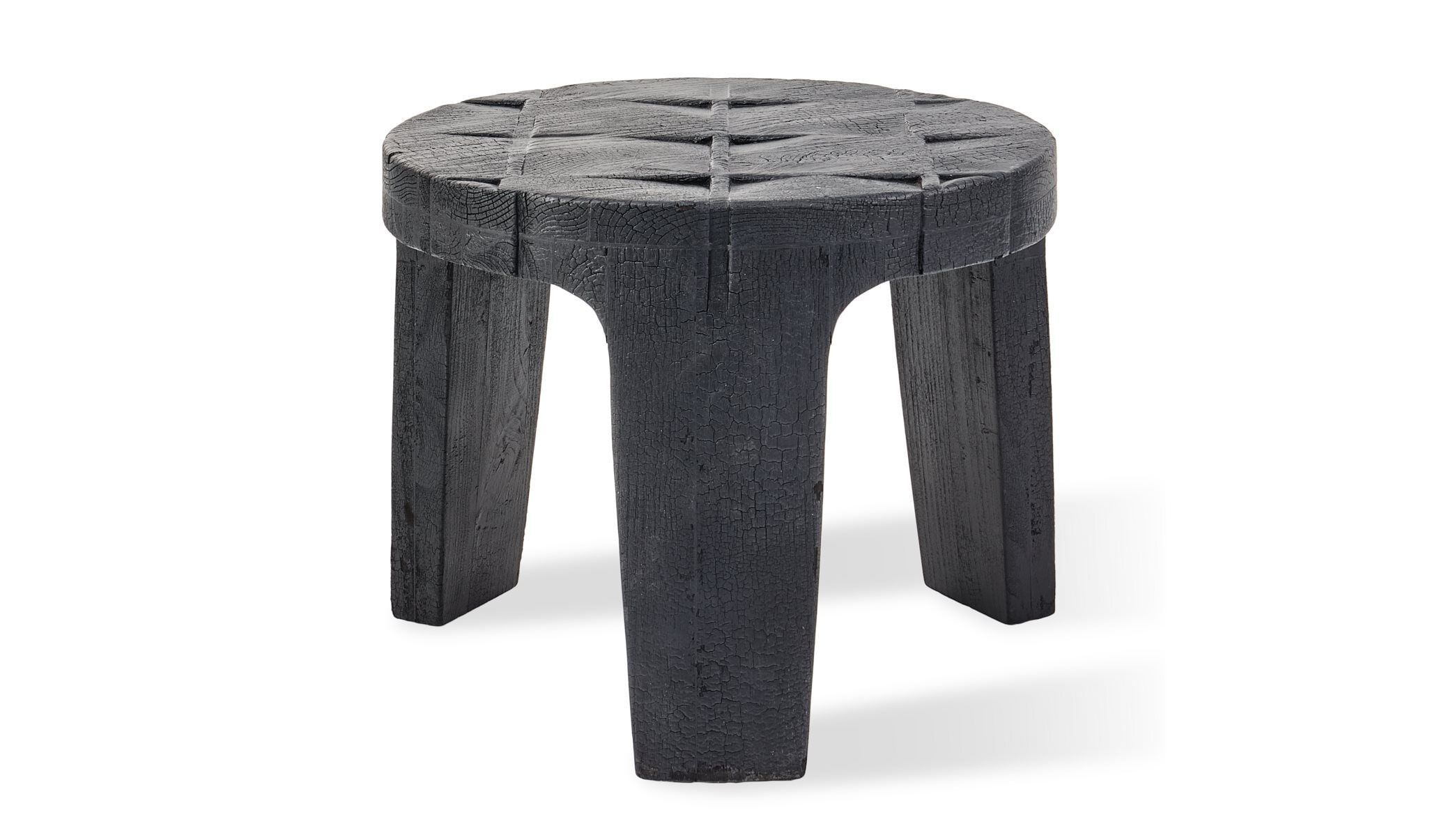 Jesper Home ronde bijzettafel Kartano – gebrand zwart hout, 56 cm