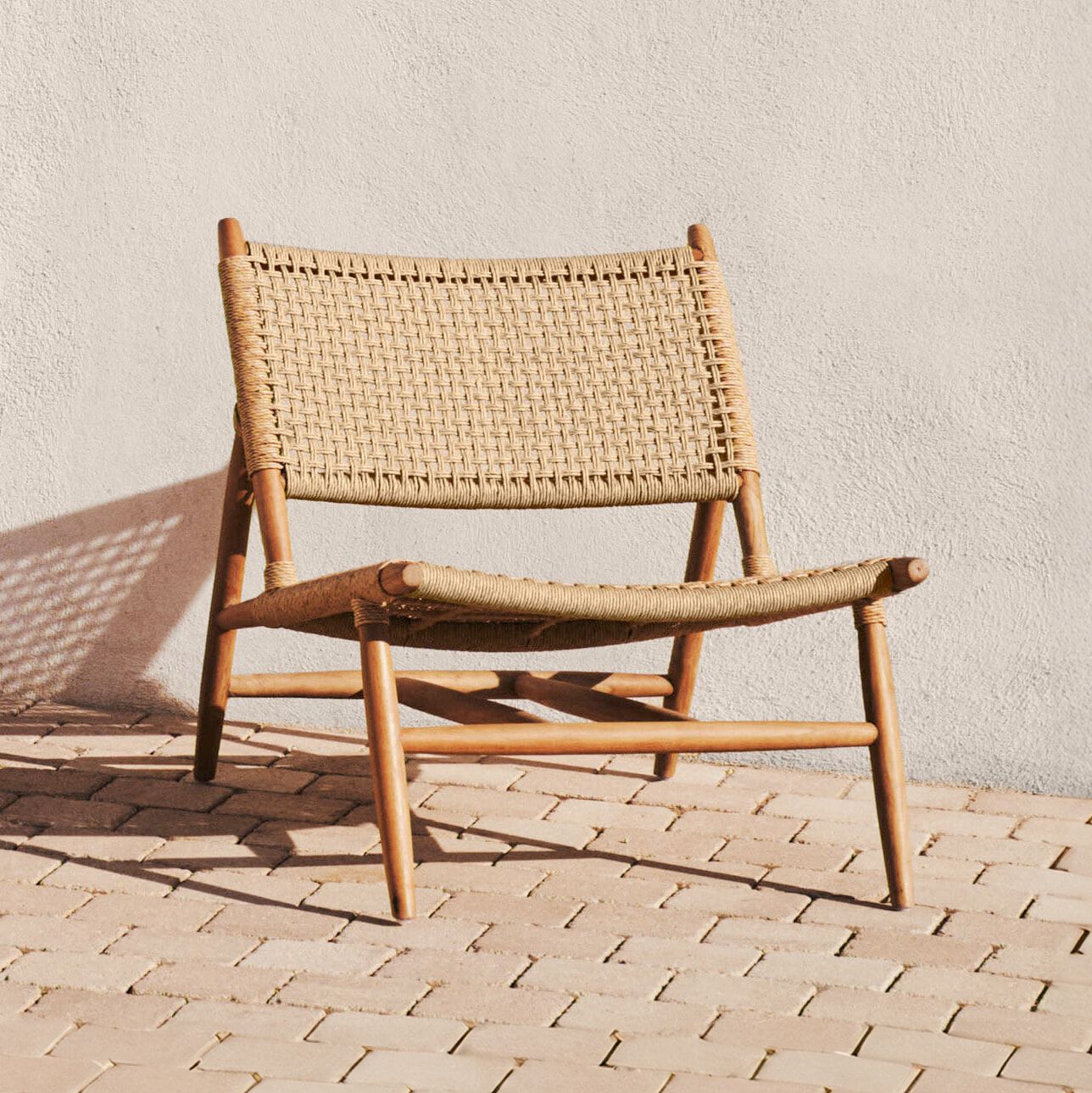 Kave Home Codolar Fauteuil van Teakhout – Comfortabel, Natuurlijk en Duurzaam