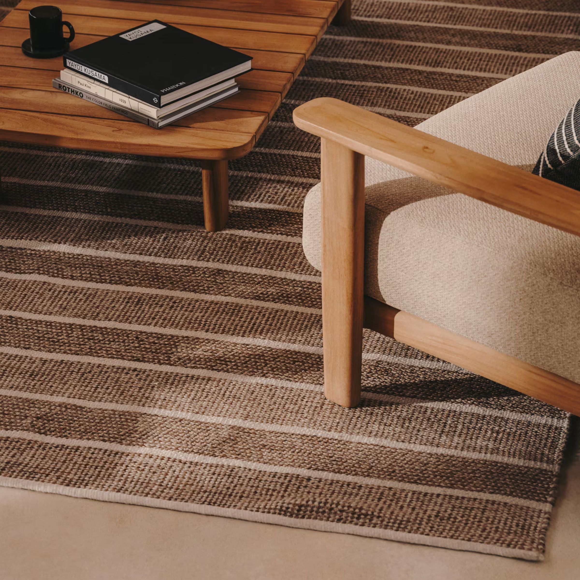 Kave Home Desni Vloerkleed – Handgeweven, Duurzaam Design voor je Buitenlounge