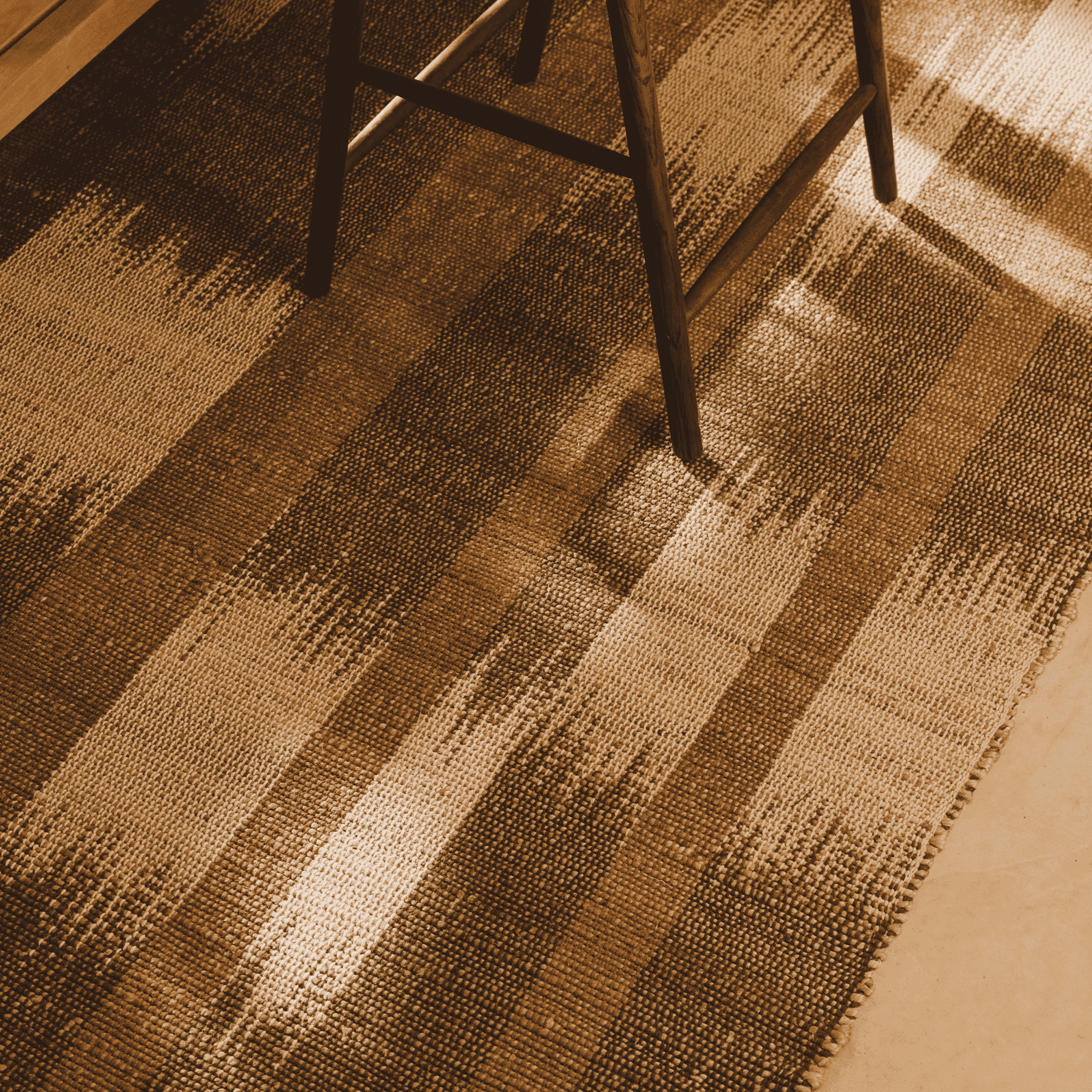 Kave Home Domira Vloerkleed 200 × 300 cm – Natuurlijke Meerkleurige Jute voor Binnen en Buiten
