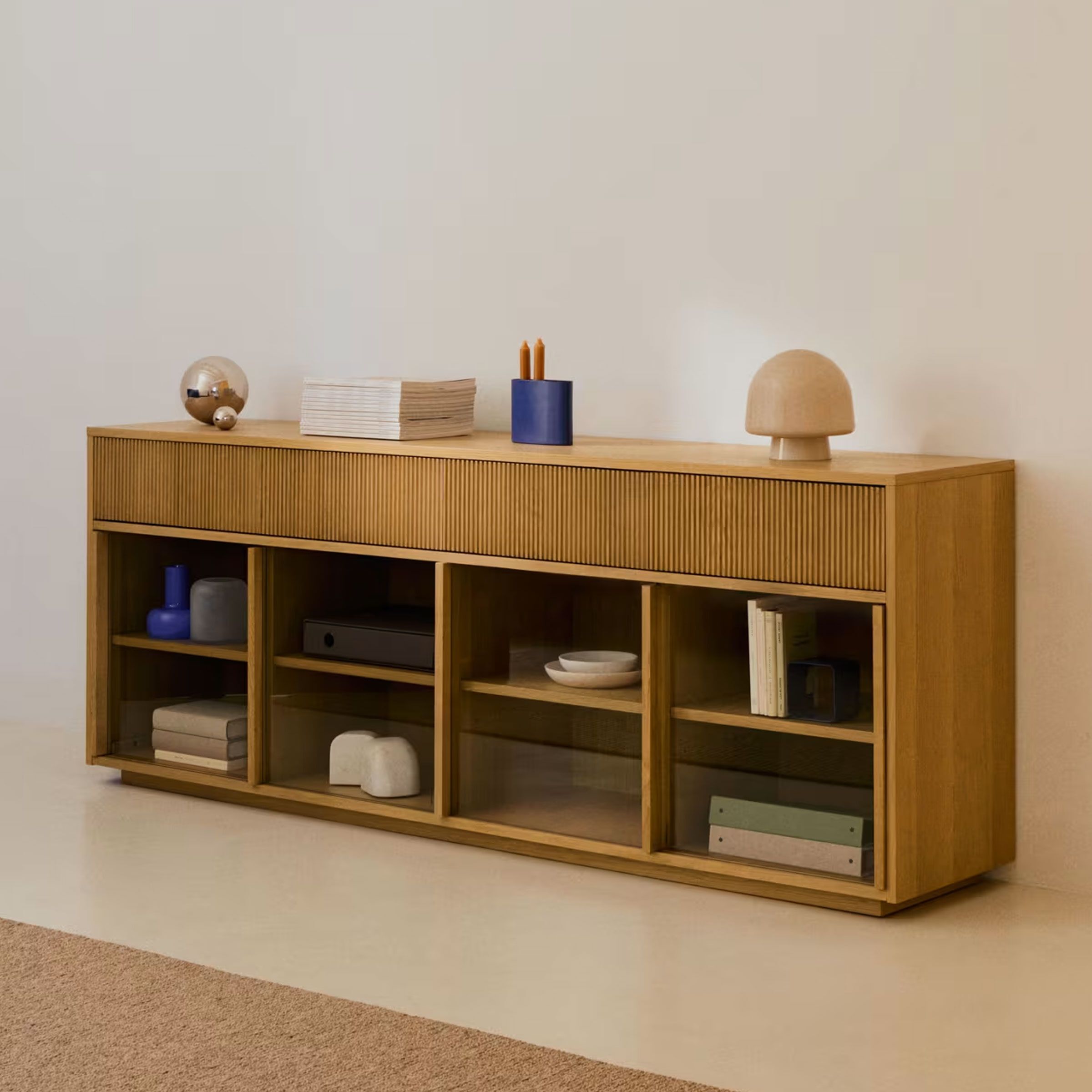 Kave Home Helvine Dressoir – 200 cm Japandi elegantie in eiken en glas