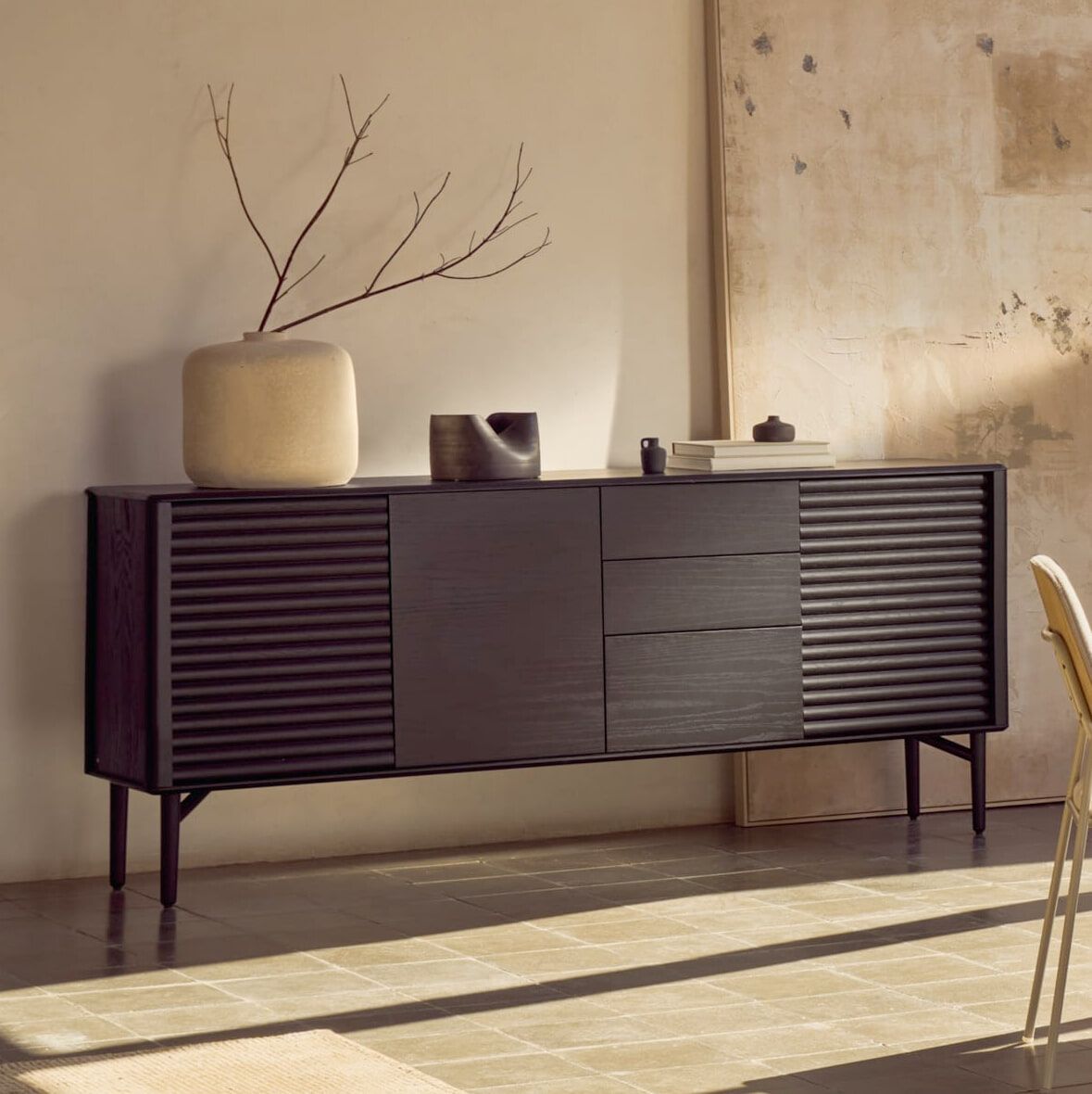 Kave Home Lenon Dressoir – Massief eiken met zwarte beits – 200 cm Japandi