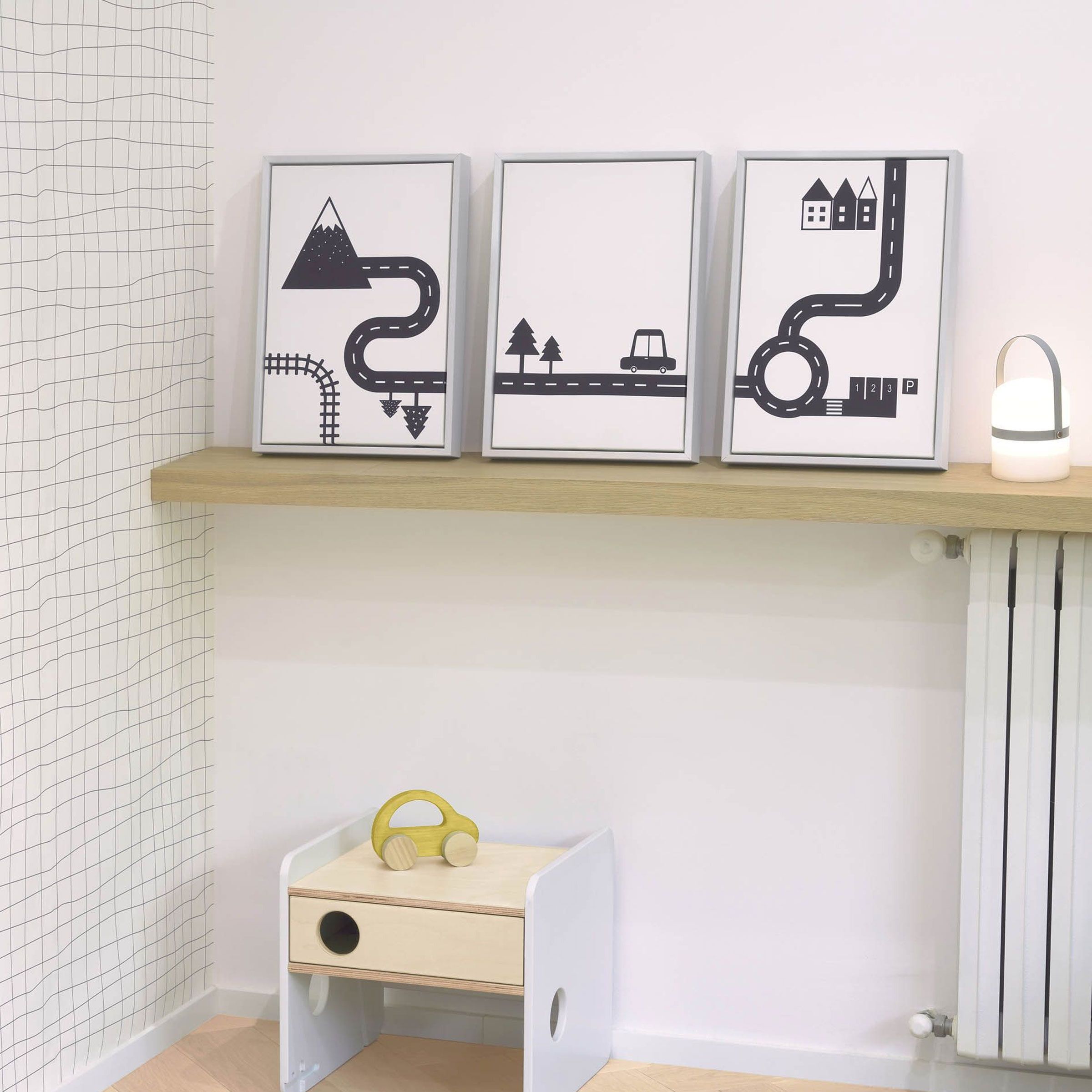 Kave Home Nikki schilderij set – speelse wanddecoratie in wit (3‑delig)
