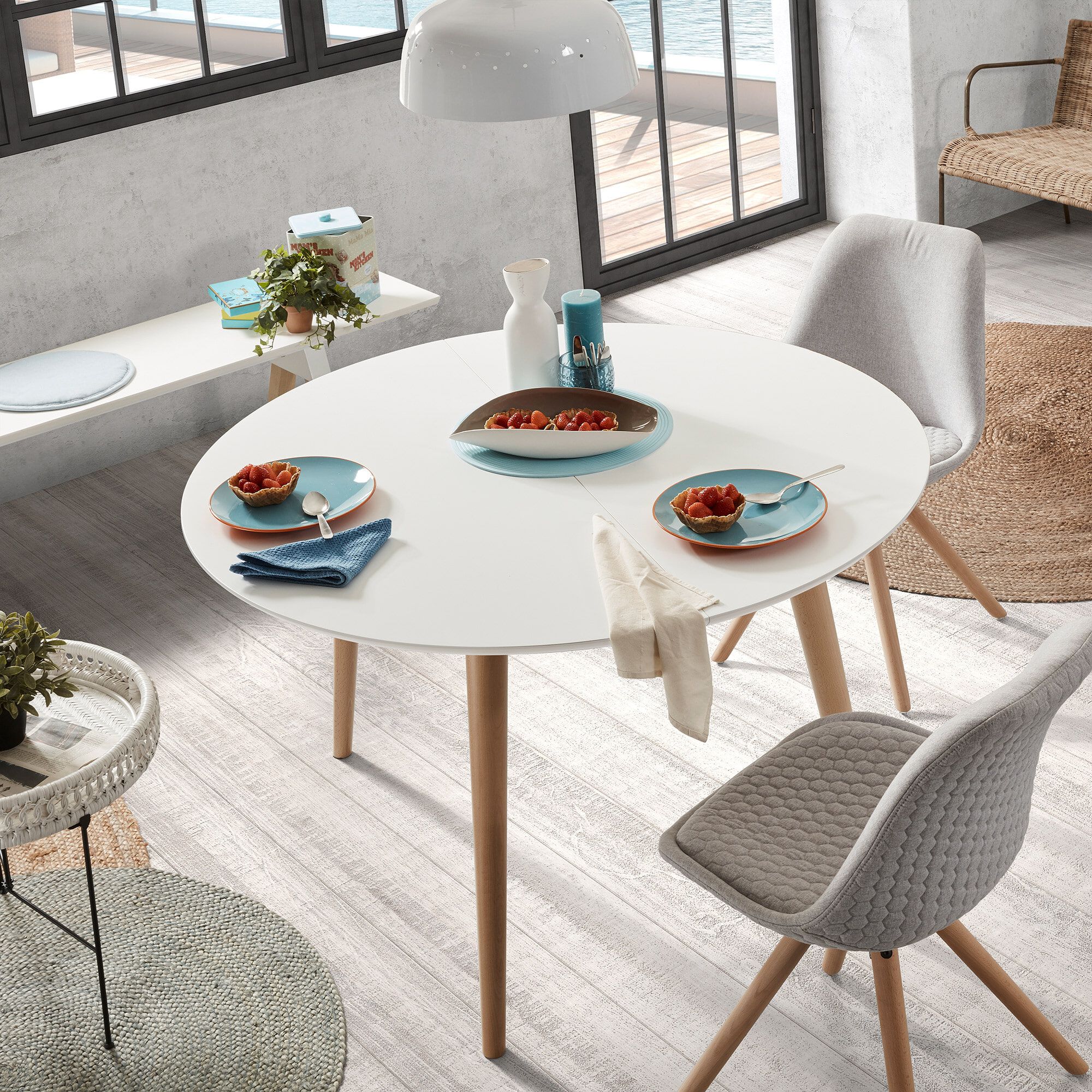 Kave Home Oqui: uitschuifbare ronde eettafel 120‑200 cm in wit