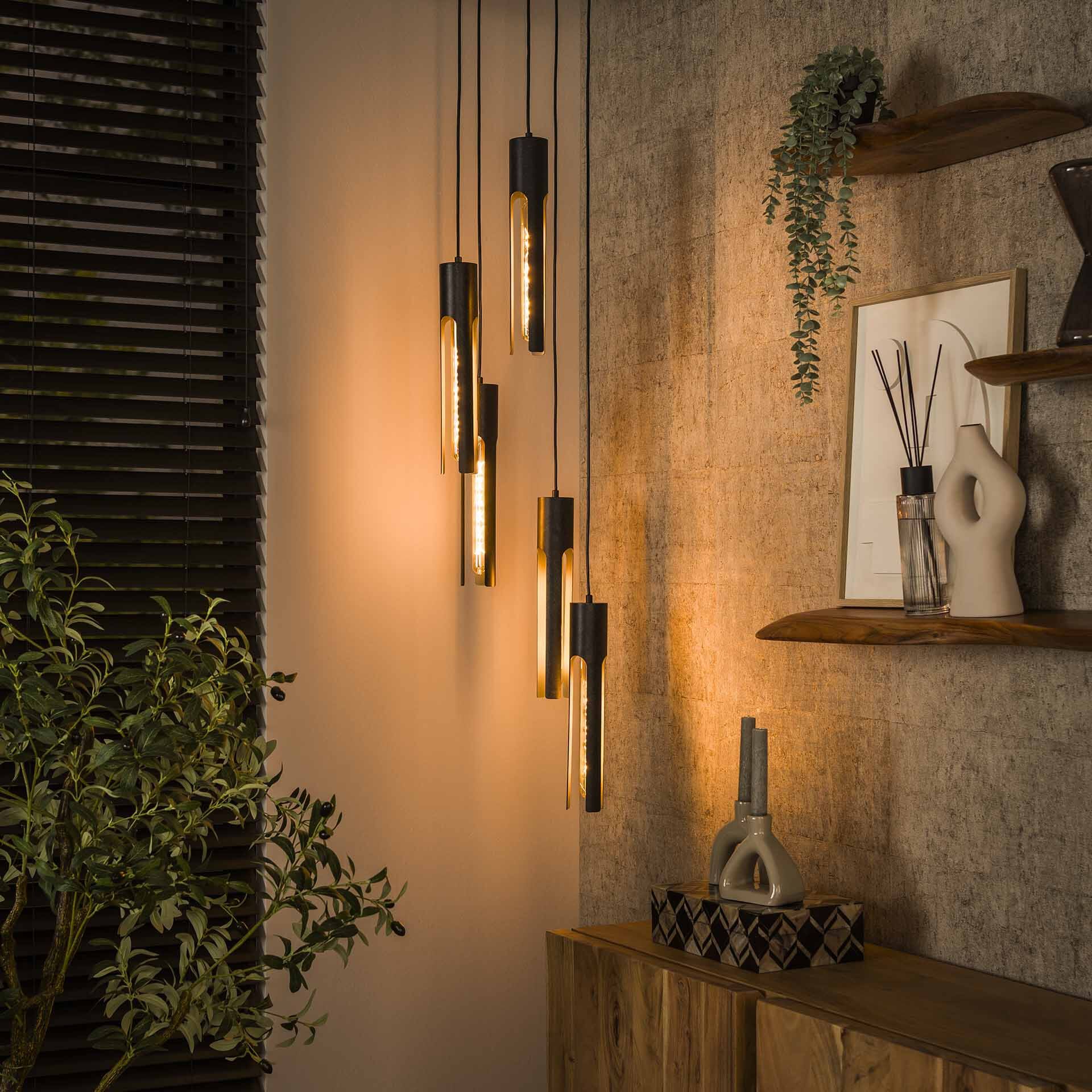 LifestyleFurn Charnelle Hanglamp – 5‑lampen in Artic Black