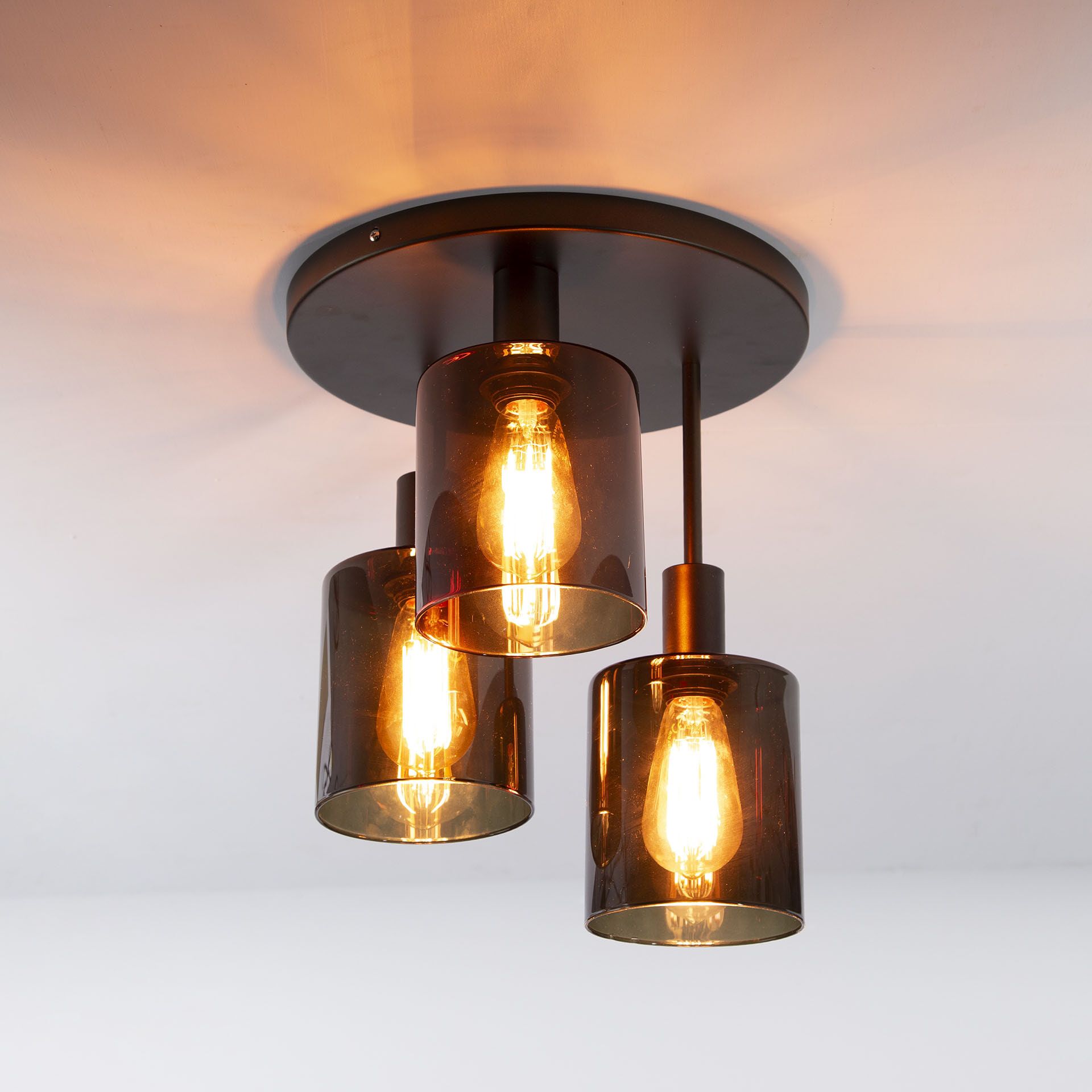 LifestyleFurn Reema Plafondlamp – Moderne warmte in brons