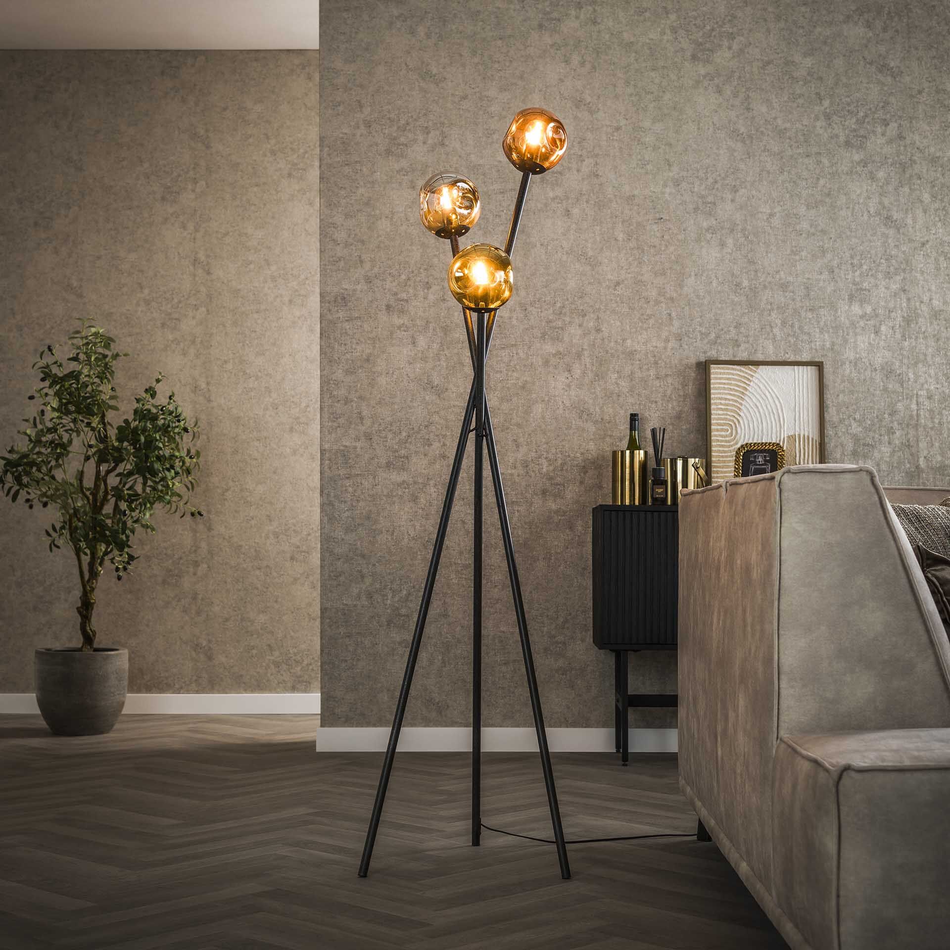 LifestyleFurn Shahid 3‑lampen vloerlamp – Arctic Zwart designicoon