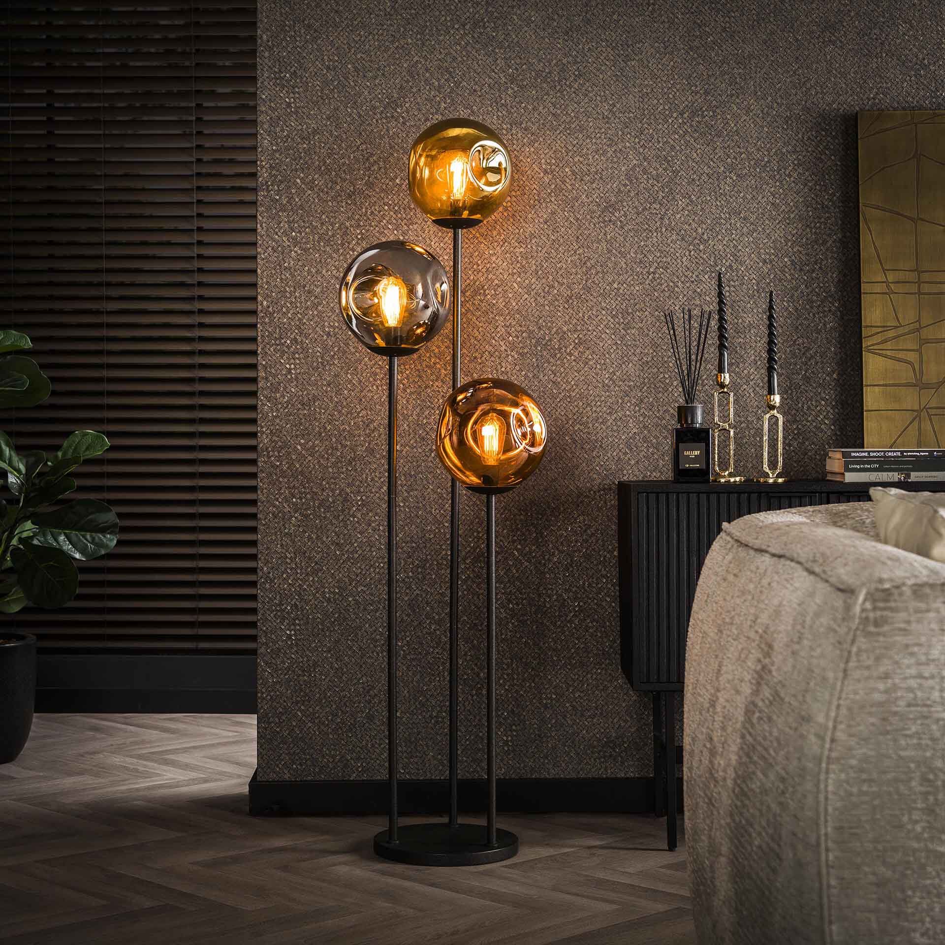 LifestyleFurn Shahid Vloerlamp – Moderne 3‑lamparmatuur in Artic zwart