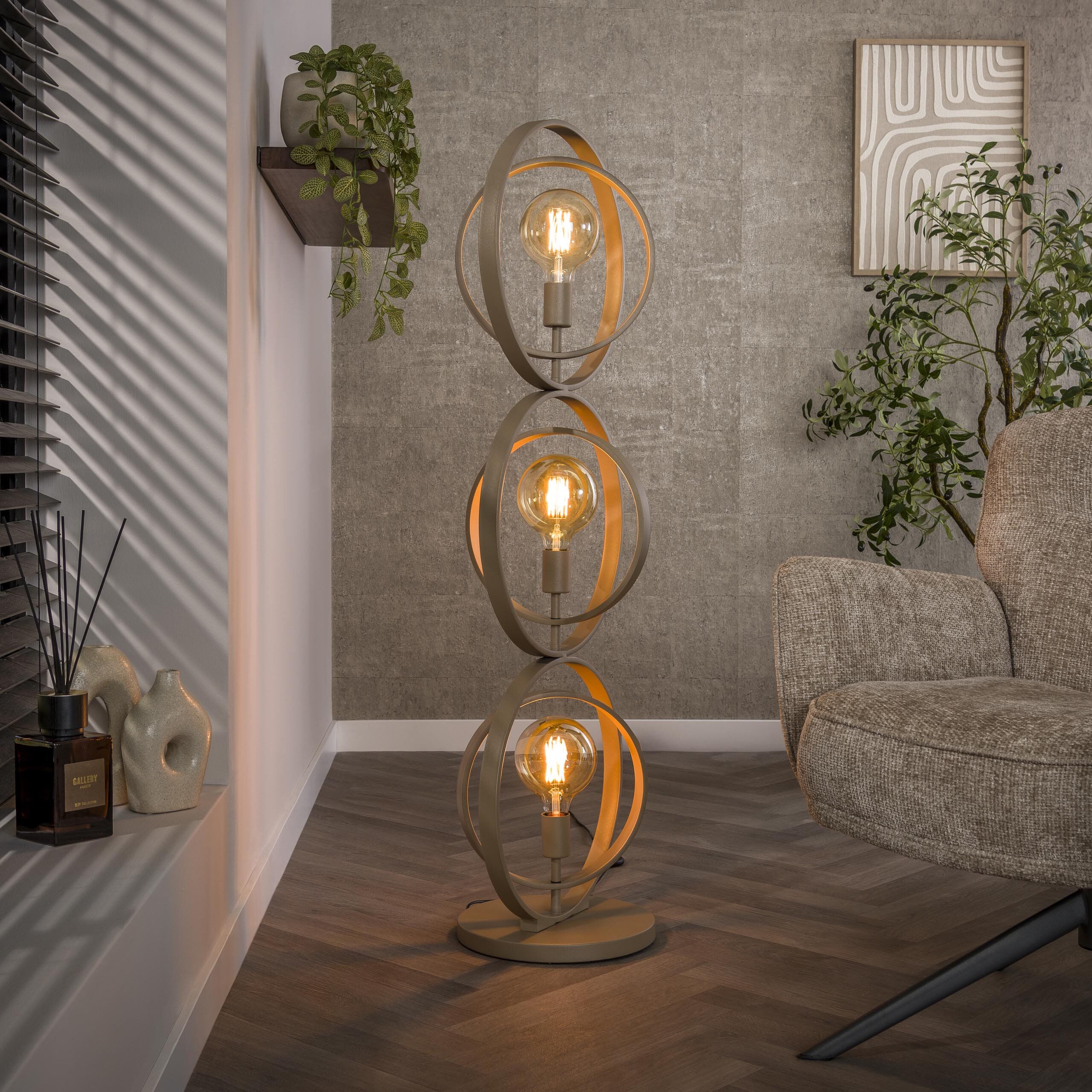 LifestyleFurn Tricia Vloerlamp in Beige – Stijlvolle 3‑lampen verlichting voor elke woonkamer