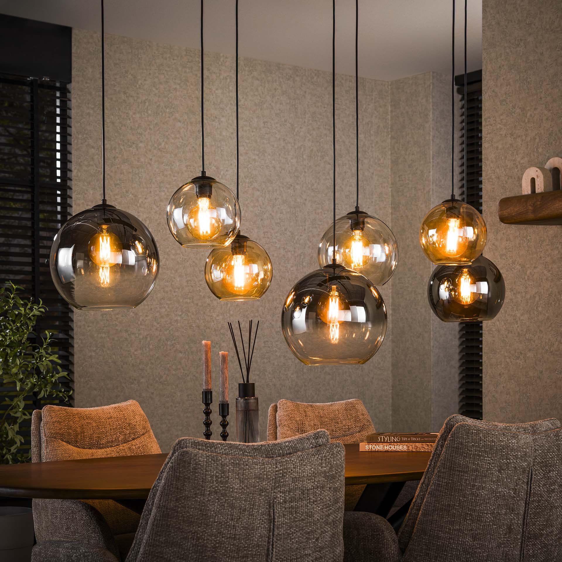 LifestyleFurn William Hanglamp – 7‑kleurige glazen bollen in chroom, amber en lichtgrijs