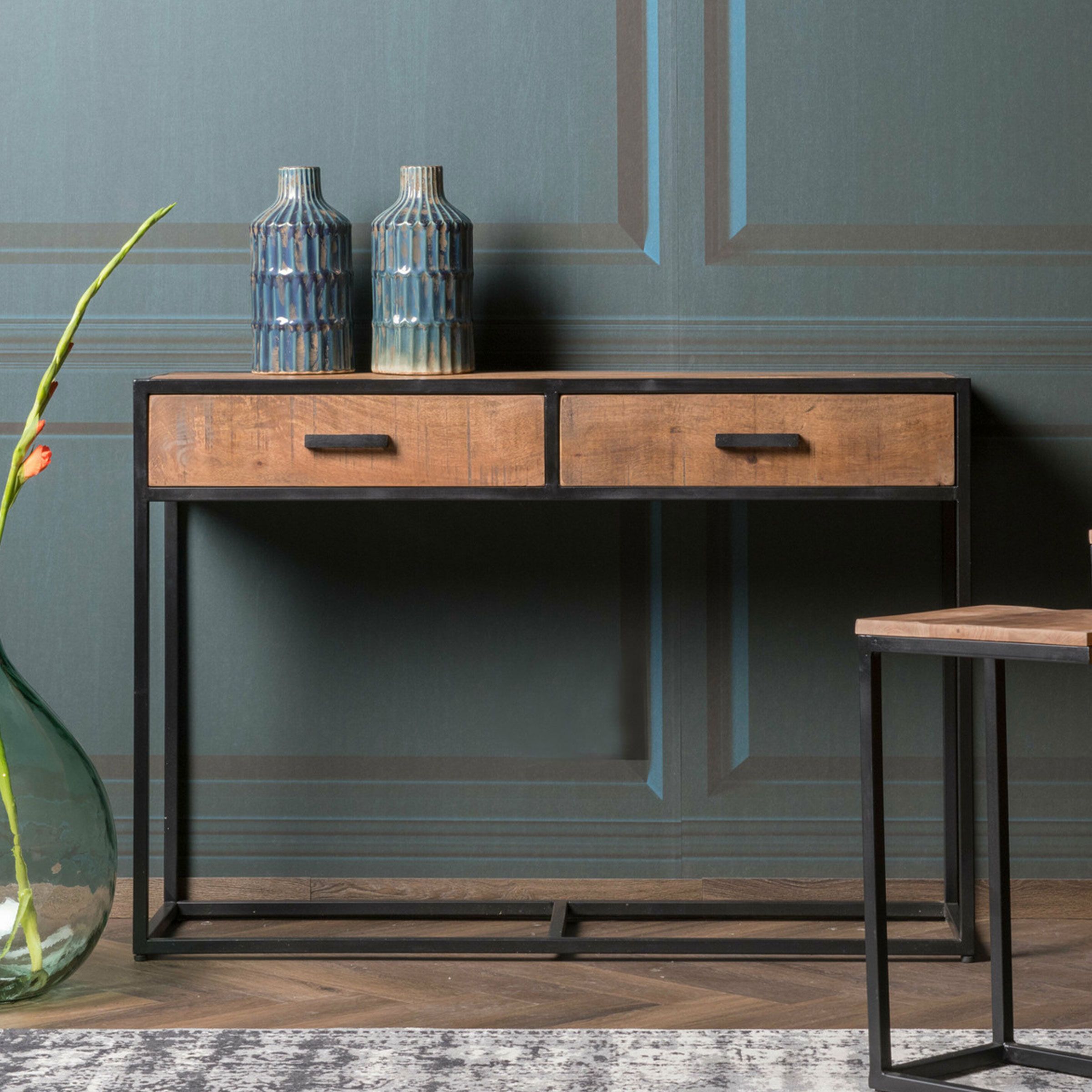 Livingfurn Sturdy Sidetable in Mangohout – Strak Design met Warme Natuurlijke Touch
