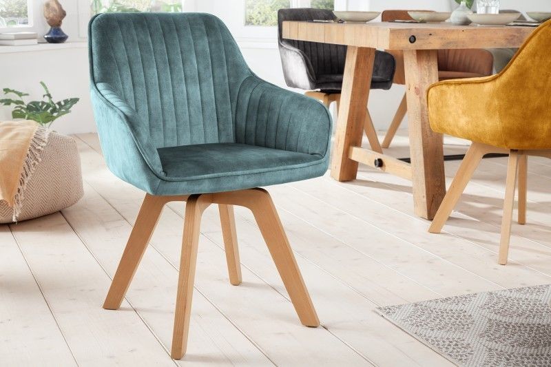 LIVORNO draaibare designstoel in petrol fluweel met beukenhouten poten en armleuningen