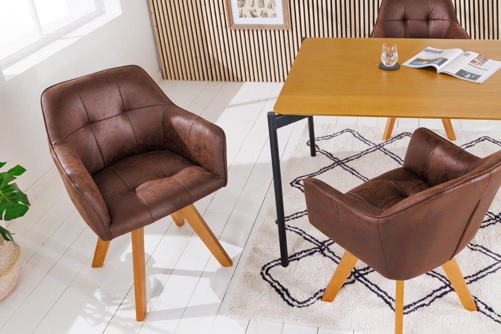 LOFT designstoel – antiekbruin draaiframe van massief beukenhout met armleuning