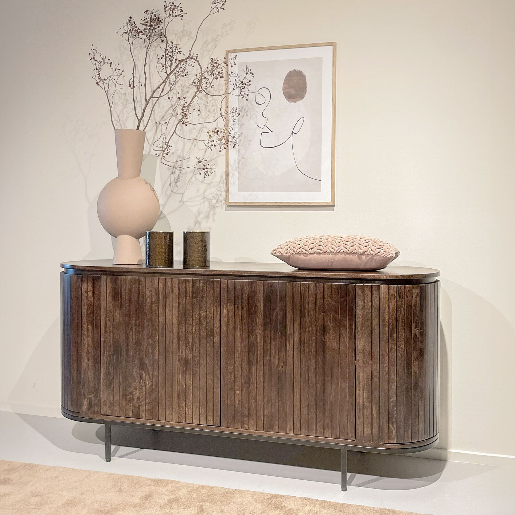 Luxueus Dressoir Noor van Livingfurn – Mangohout in Walnoot, 170 cm
