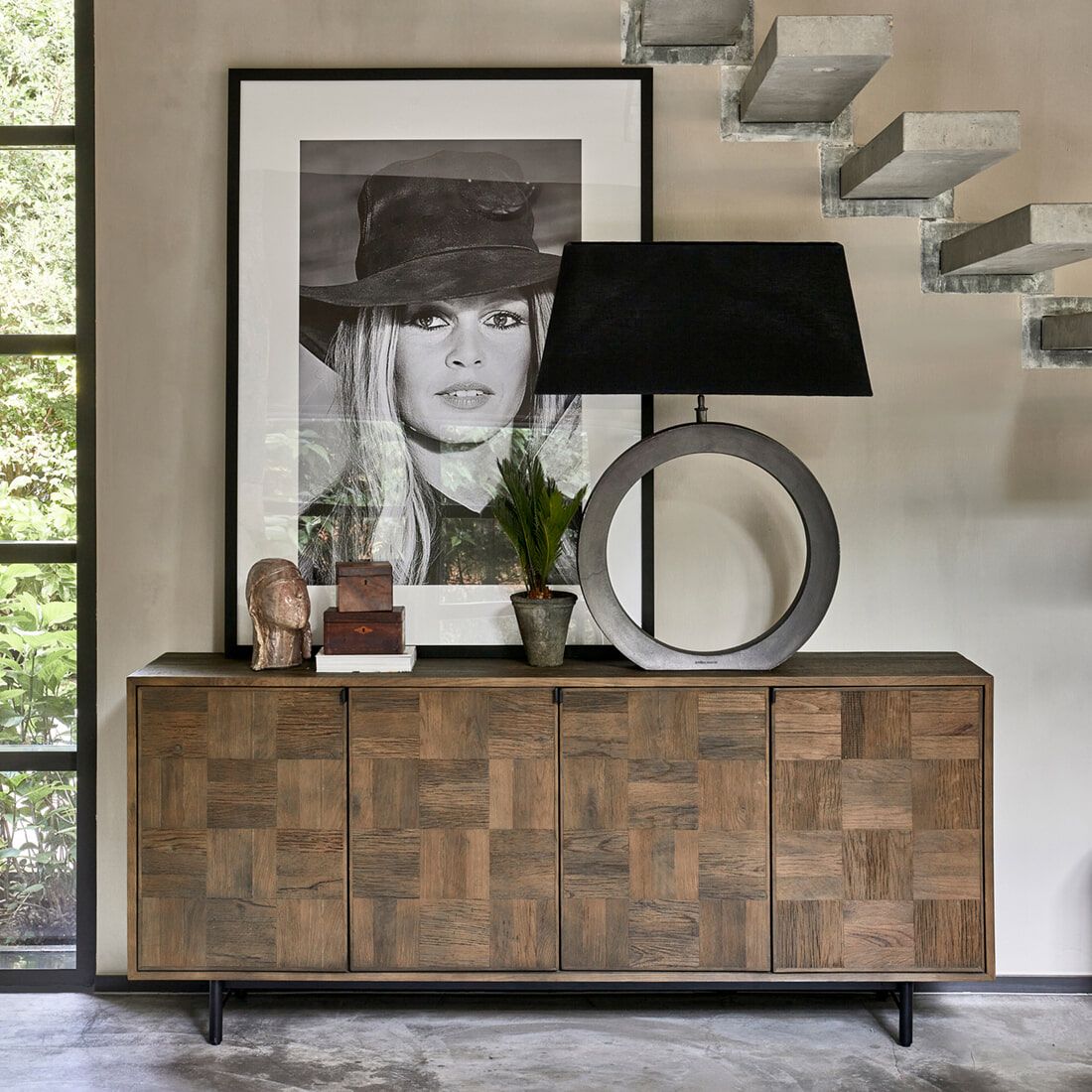 Mac Arthur Park Dressoir van Rivièra Maison – Tijdloos eikenhout met industriële accenten