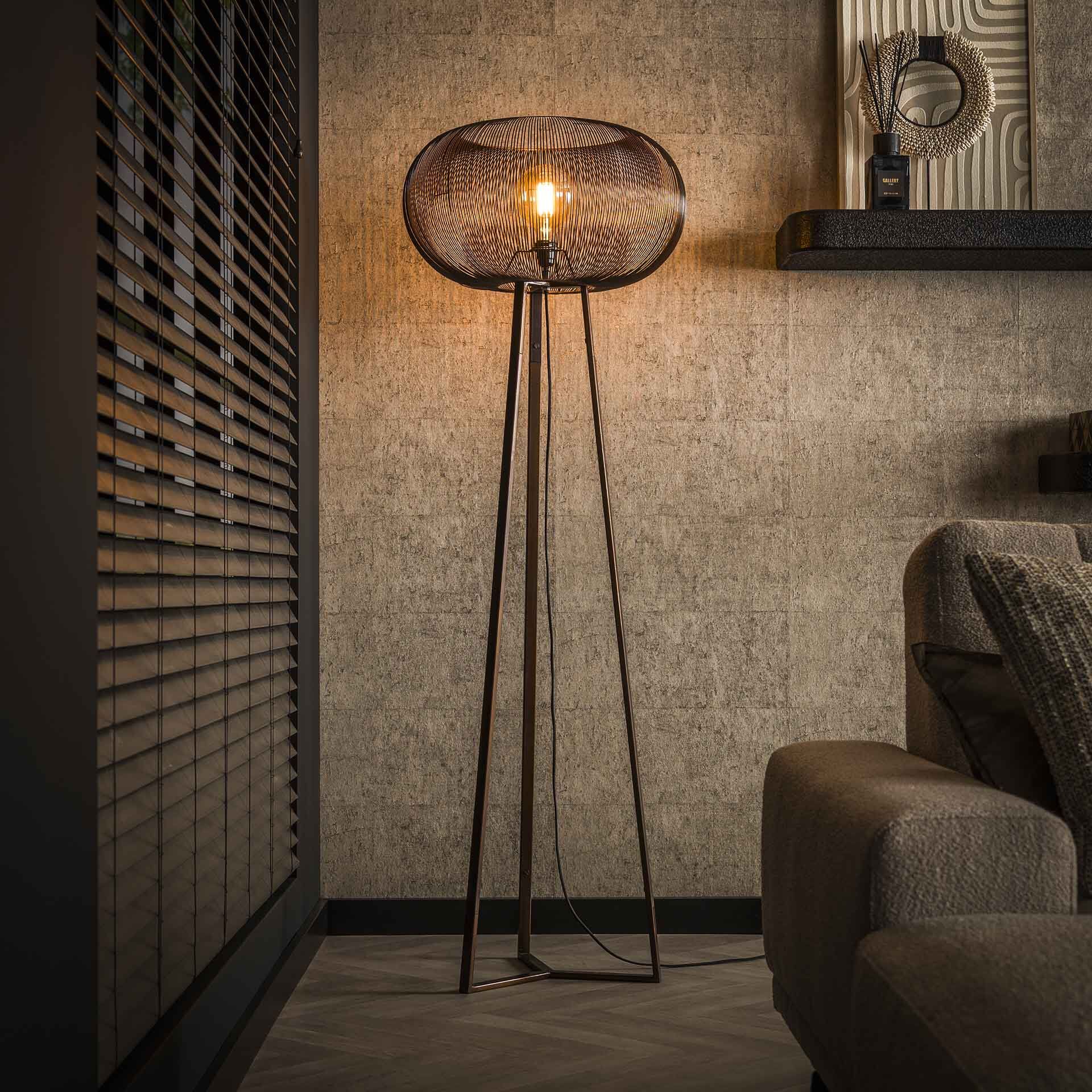Mallory 3‑poot Vloerlamp van LifestyleFurn – Zwart Nikkel, Moderne Sfeer