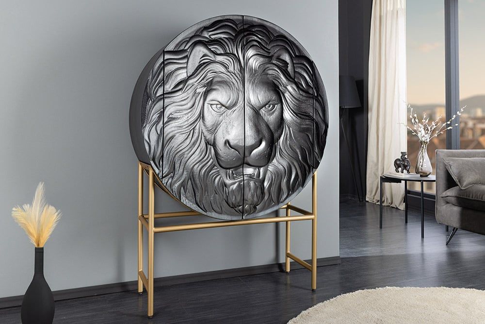 Massief Highboard LION 140 cm – zwart‑goud 3D houtsnijwerk van Mango Hout
