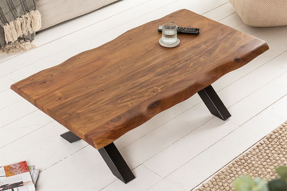 Massief houten salontafel MAMMUT – 110 cm, acaciaboomrand in honingafwerking