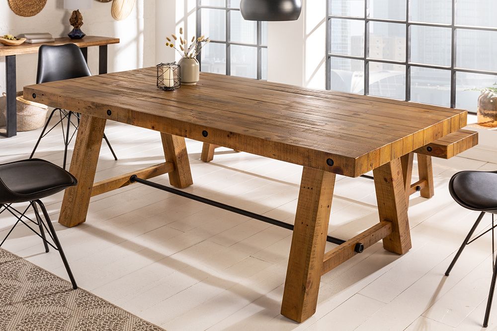 Massieve eettafel FINCA – 200 cm vintage bruin, gerecycled grenenhout & industriële flair