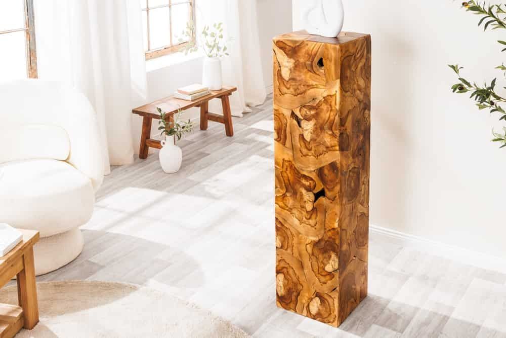 Massieve teakhouten décorzuil TRIBAL – 110 cm, handgemaakt