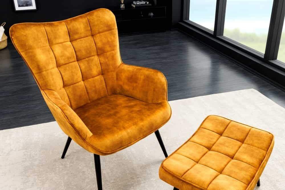 Moderne fauteuil SCANDINAVIA – Mosterdgeel fluweel met zwarte metalen poten