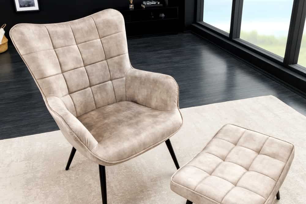 Moderne SCANDINAVIA fauteuil – champagne fluweel met zwarte metalen poten