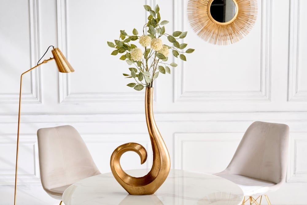 Moderne WAVE vaas 47 cm – gepolijst goud aluminium | Invicta Interior