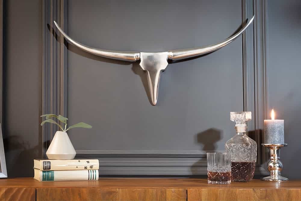 Moderne zilveren stierenkop – wanddecoratie van Invicta Interior (75 cm)
