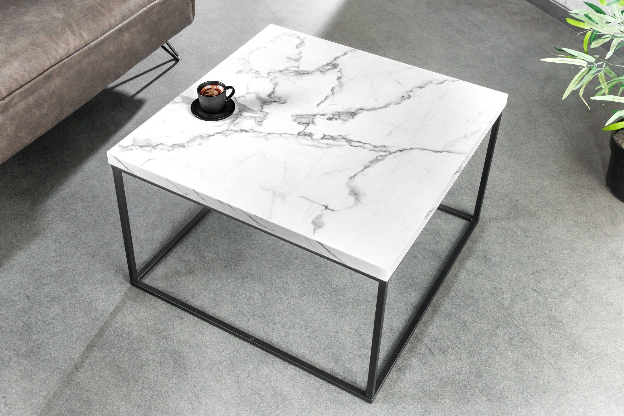 Modernistische salontafel ARCHITECTURE – wit marmer & metalen frame – 60 cm