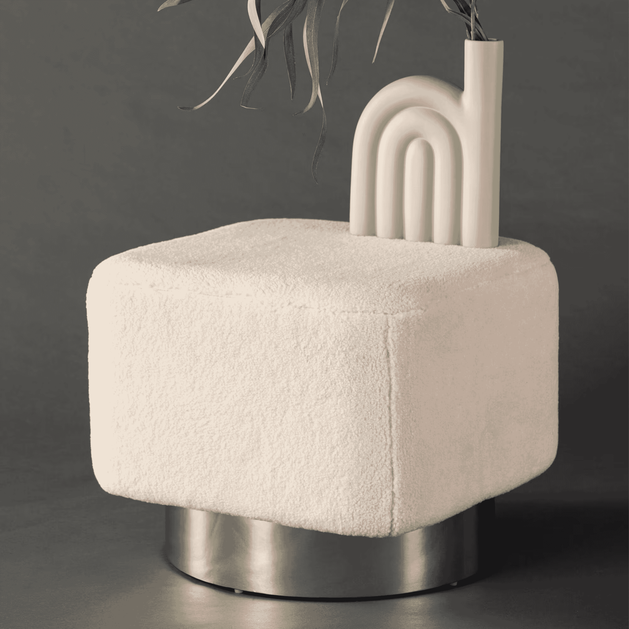 Montey Fleece Poef in Off White – Comfort en Stijl van Nohr