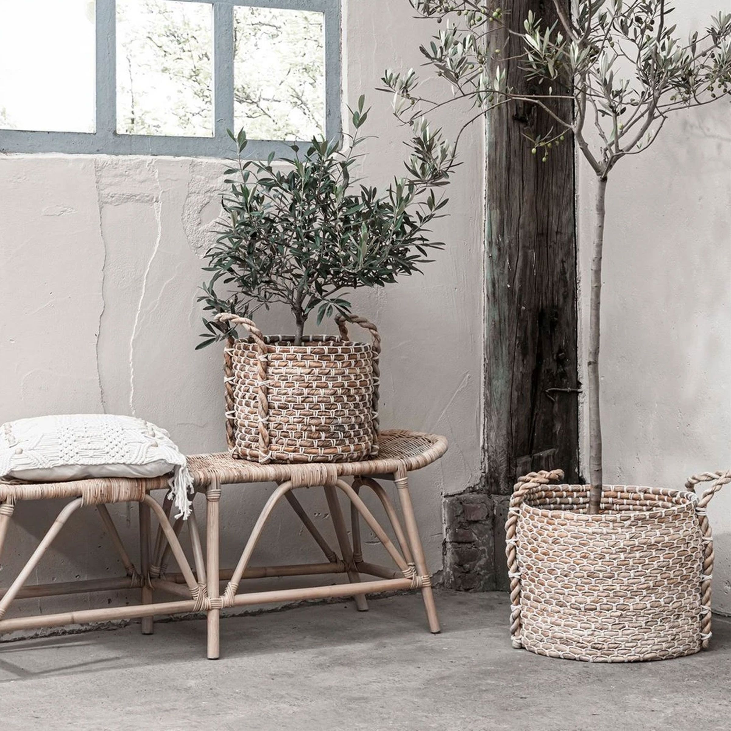 MUST Living Mand Patio Set – Natuurlijke 2‑delige Set in Abaca & Katoen