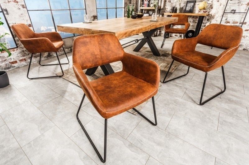 MUSTANG eetkamerstoel in antiek bruin microvezel met armleuning – Invicta Interior