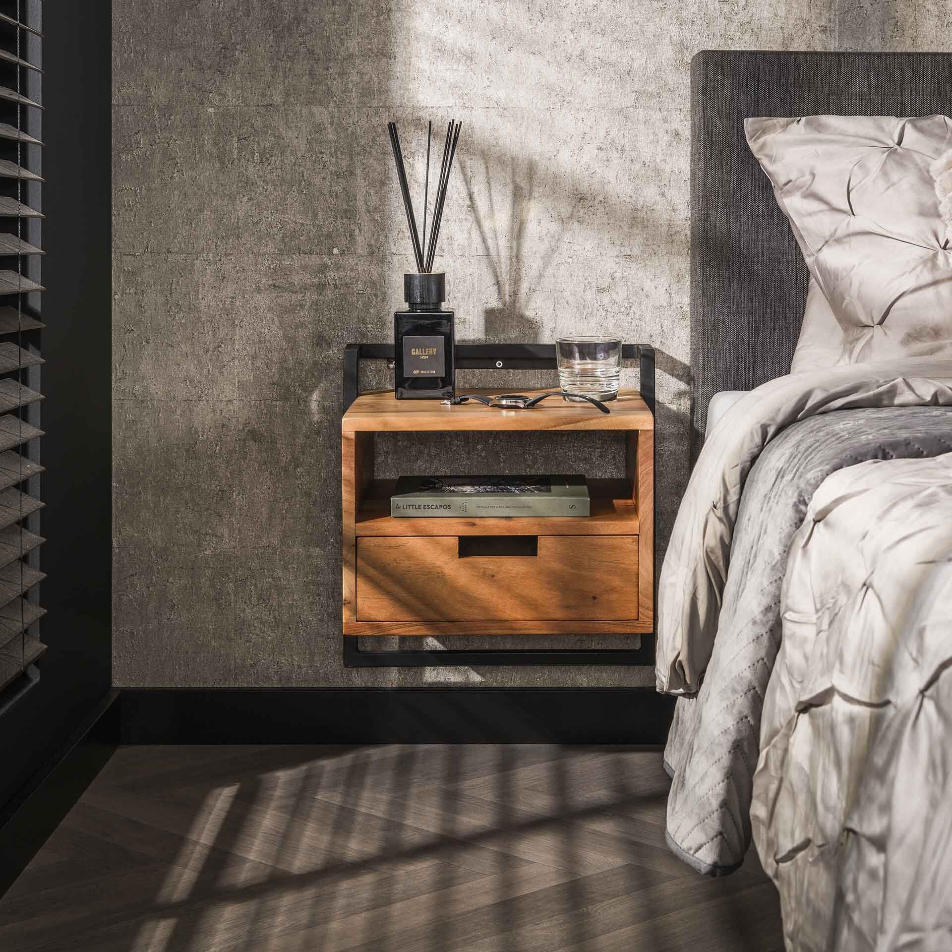 Nachtkastje Cruz van LifestyleFurn – Massief acaciahout & metaal