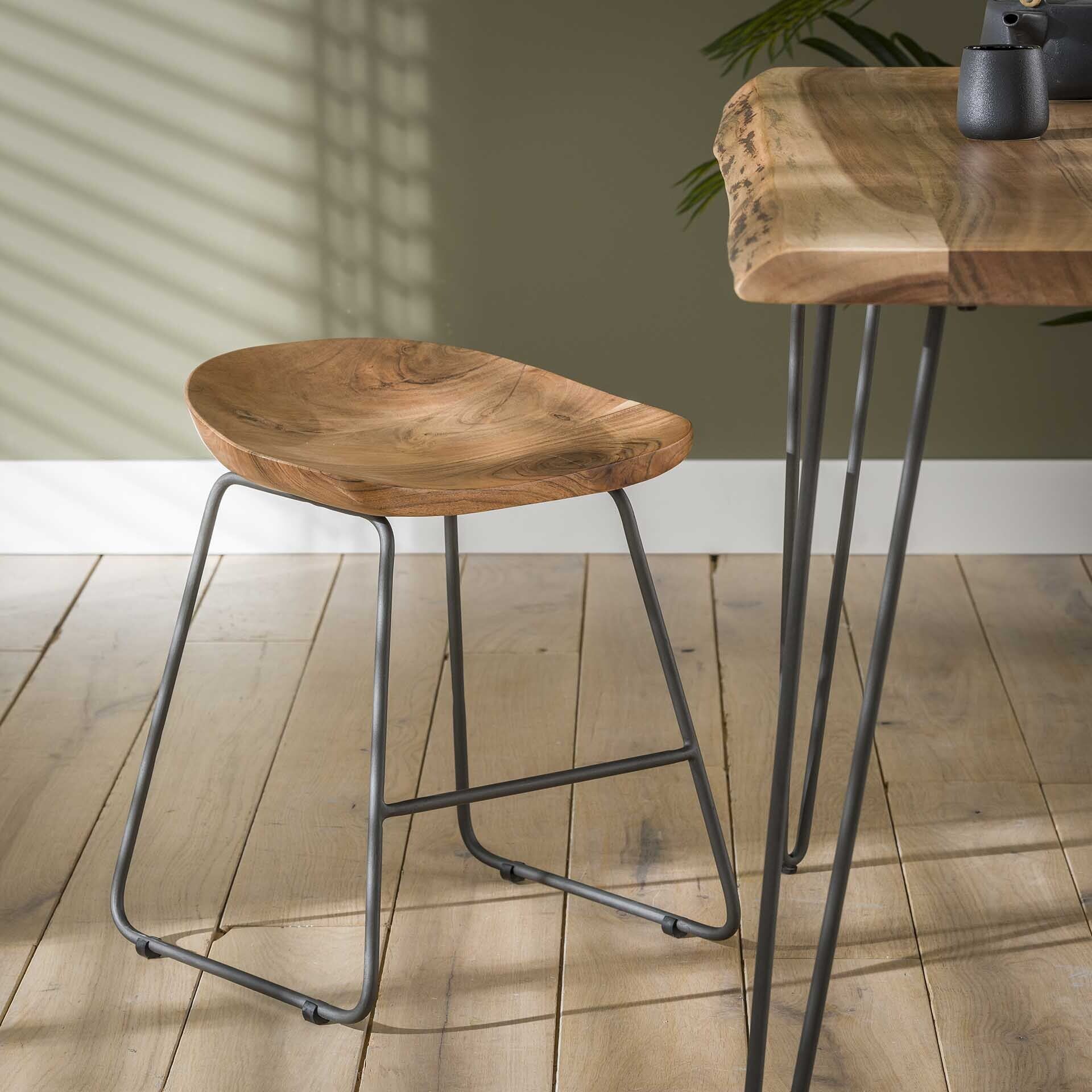 Nicole Kruk – Massief Acaciahout met Modern Metalen Frame van LifestyleFurn