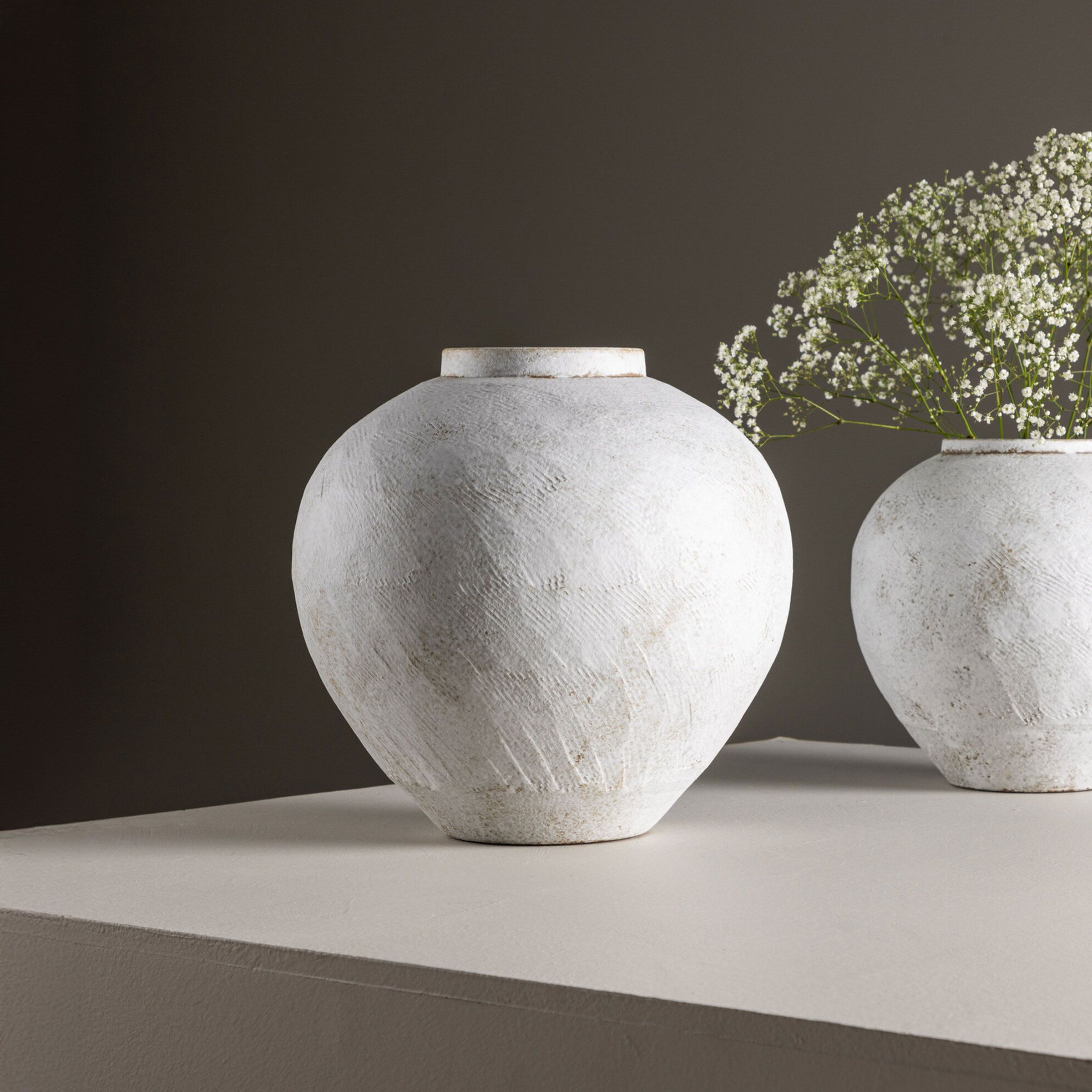 Nohr Cintia Vaas – Elegante Aardewerk Schakelaar in Beige