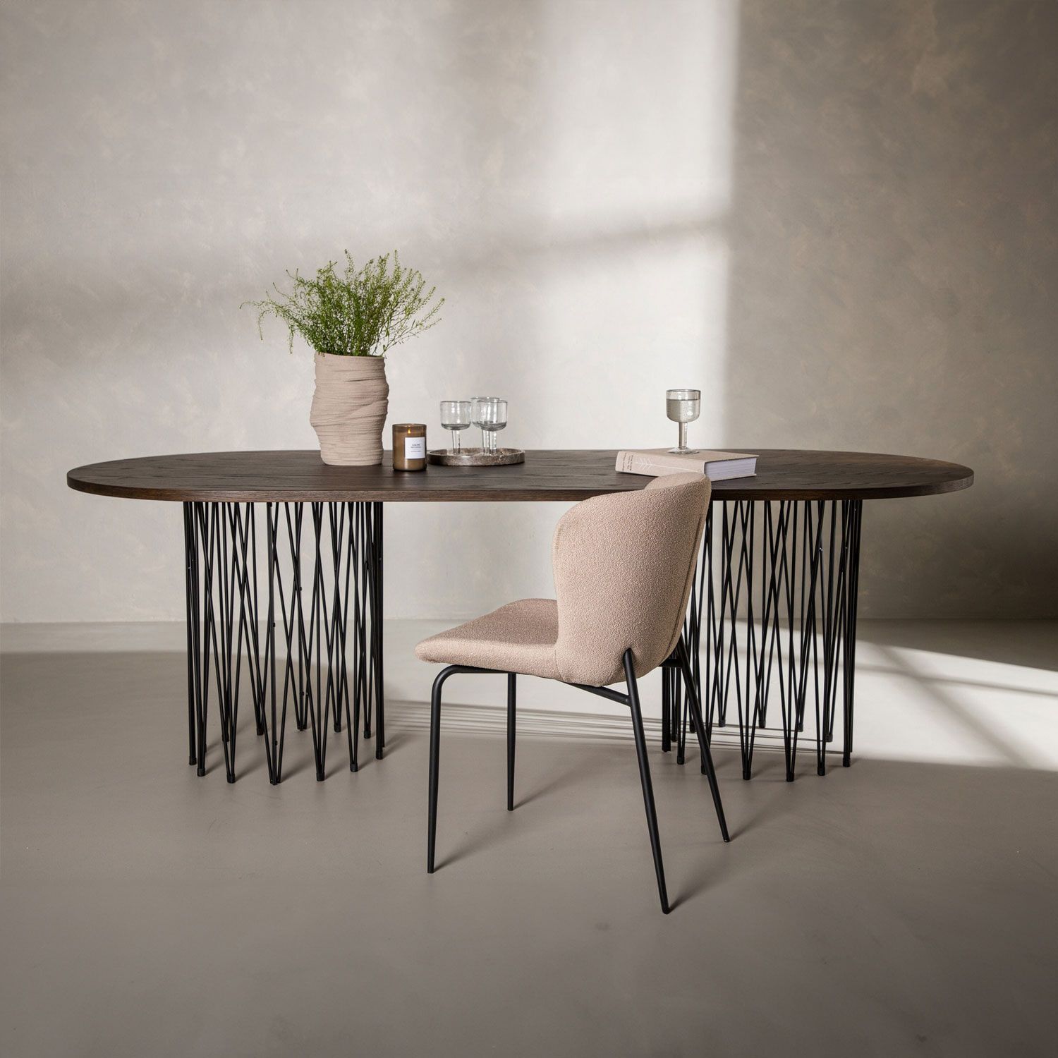 Nohr Danni Ovale Eettafel 220 × 100 cm – Stijlvolle Mokka Uitstraling voor elke Woonruimte