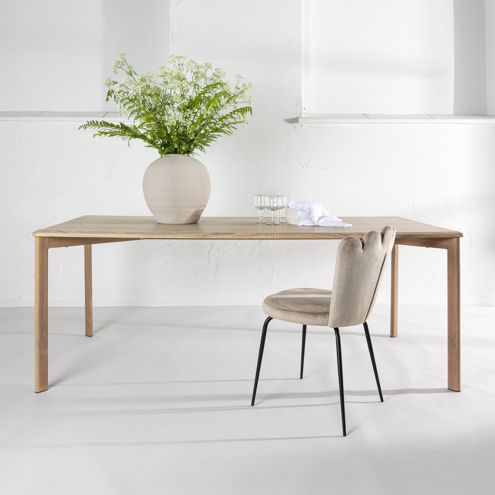Nohr Davell Eettafel – Tijdloze Scandinavische Elegantie, 200 × 90 cm