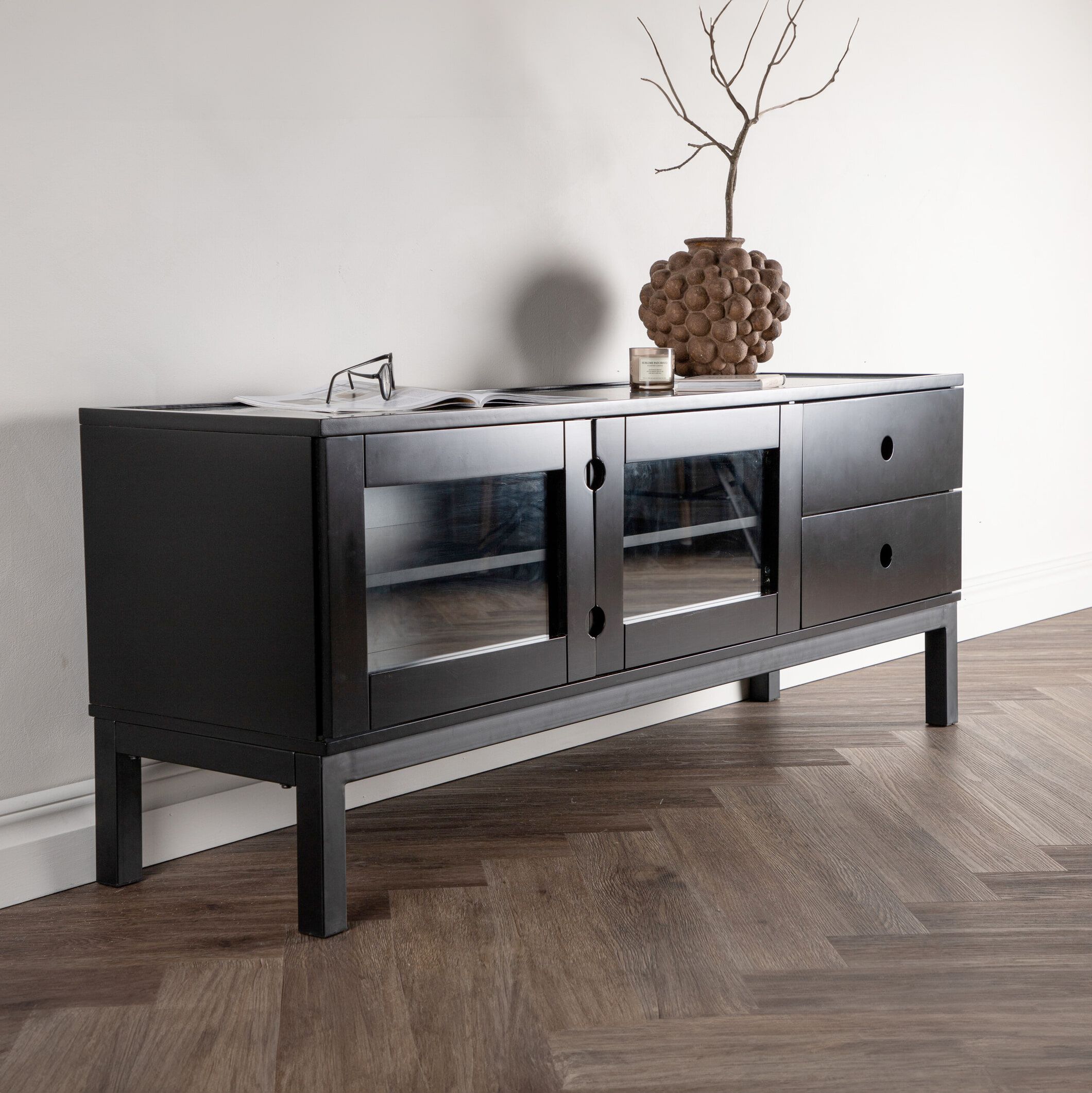 Nohr Dorthy TV-meubel – Strak Zwart Design met Functionele Opbergruimte (150 cm)